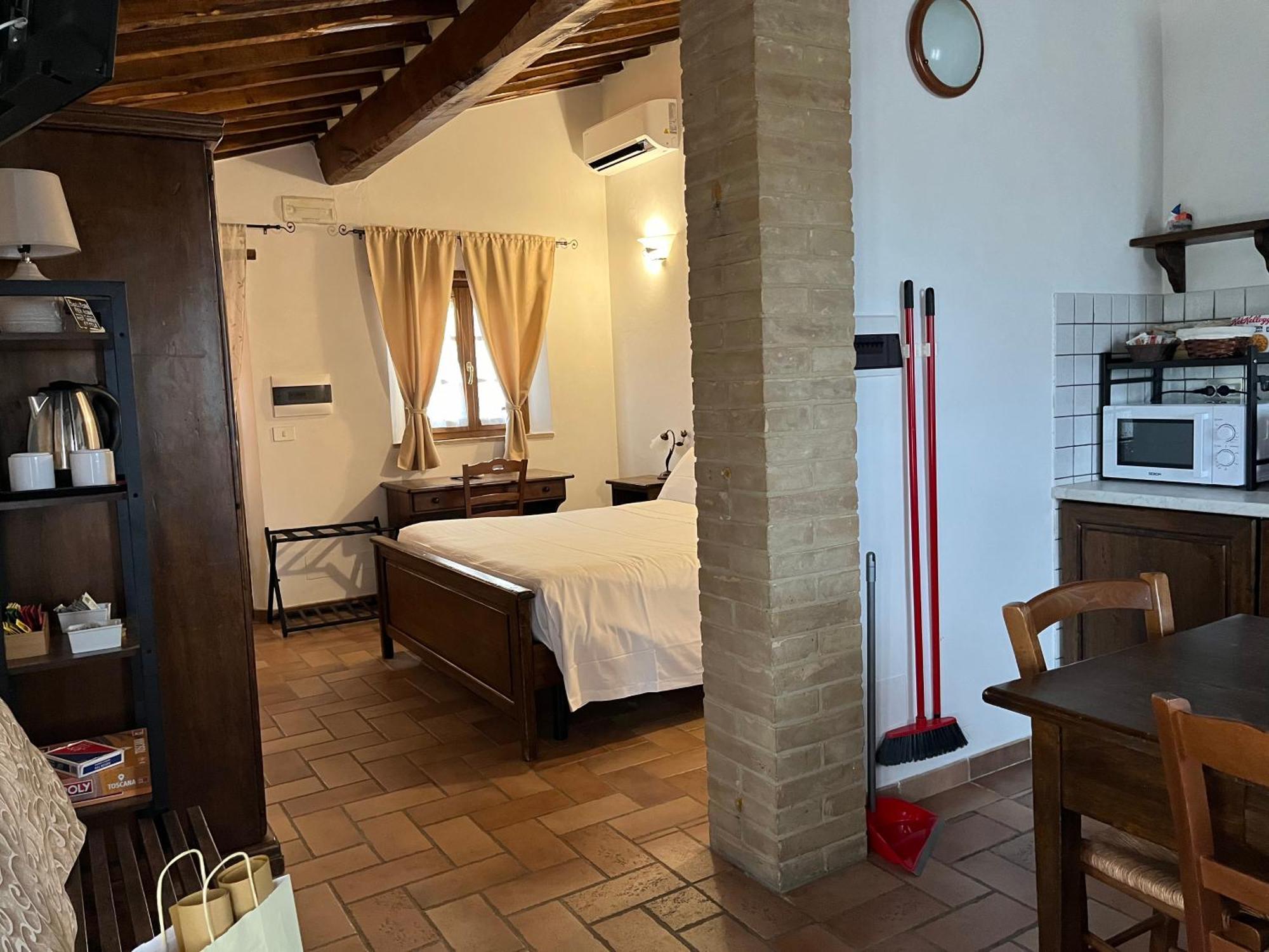 Agriturismo Le Querciole In Val D'Orcia Bagno Vignoni Quarto foto